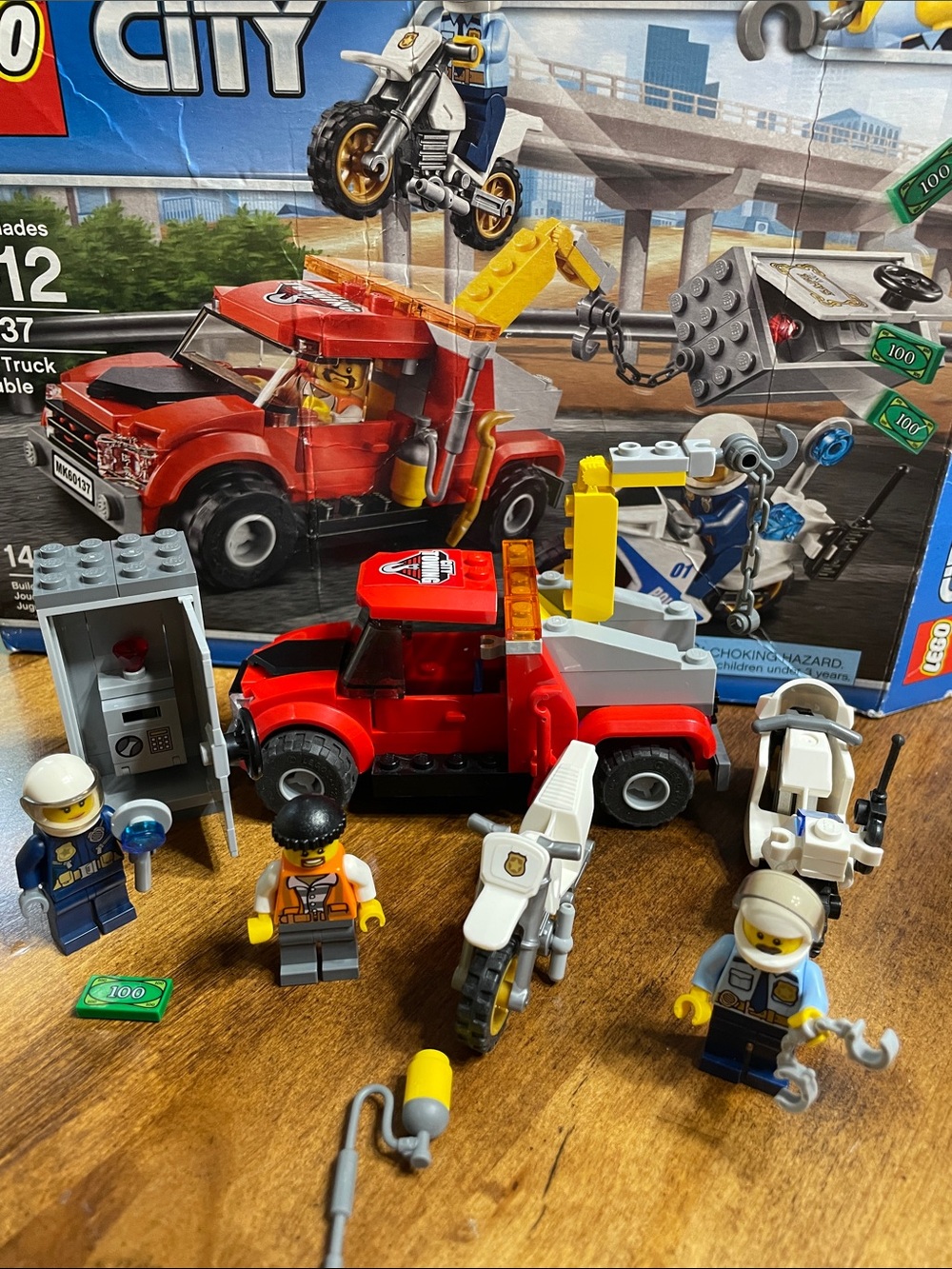 Lego Tow Truck Trouble Set 60137